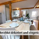 Helle 80m2 Maisonette Mit Tollem Balkon Ins Gruene, Kingsize Bett, Smart-tv - Nur Ein Kurzer Spaziergang In Altstadt Und Zum Domplatz - Kostenlose Parkplaetze In Den Umliegenden Strassen - Ausgewaehlte Empfehlungen Fuer Inklusive Διαμέρισμα Ερφούρτη