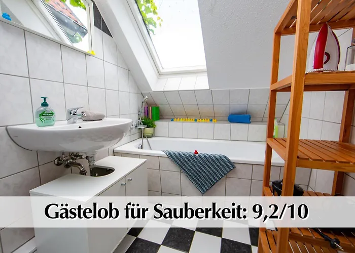 Helle 80m2 Maisonette Mit Tollem Balkon Ins Gruene, Kingsize Bett, Smart-tv - Nur Ein Kurzer Spaziergang In Altstadt Und Zum Domplatz - Kostenlose Parkplaetze In Den Umliegenden Strassen - Ausgewaehlte Empfehlungen Fuer Inklusive Lejlighed