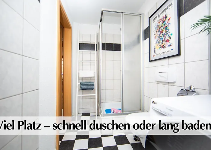 Helle 80m2 Maisonette Mit Tollem Balkon Ins Gruene, Kingsize Bett, Smart-tv - Nur Ein Kurzer Spaziergang In Altstadt Und Zum Domplatz - Kostenlose Parkplaetze In Den Umliegenden Strassen - Ausgewaehlte Empfehlungen Fuer Inklusive